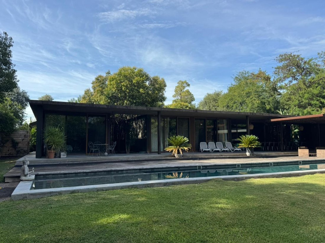 House in Ituzaingó, Buenos Aires Province, Argentina 2 - 18987395