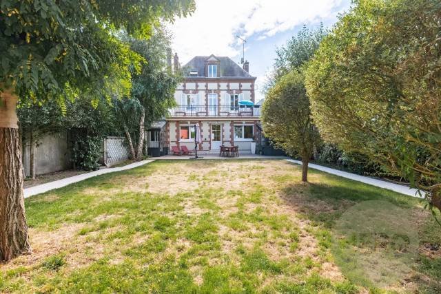 House in Nogent-le-Roi, Centre-Val de Loire, France 4 - 18796422