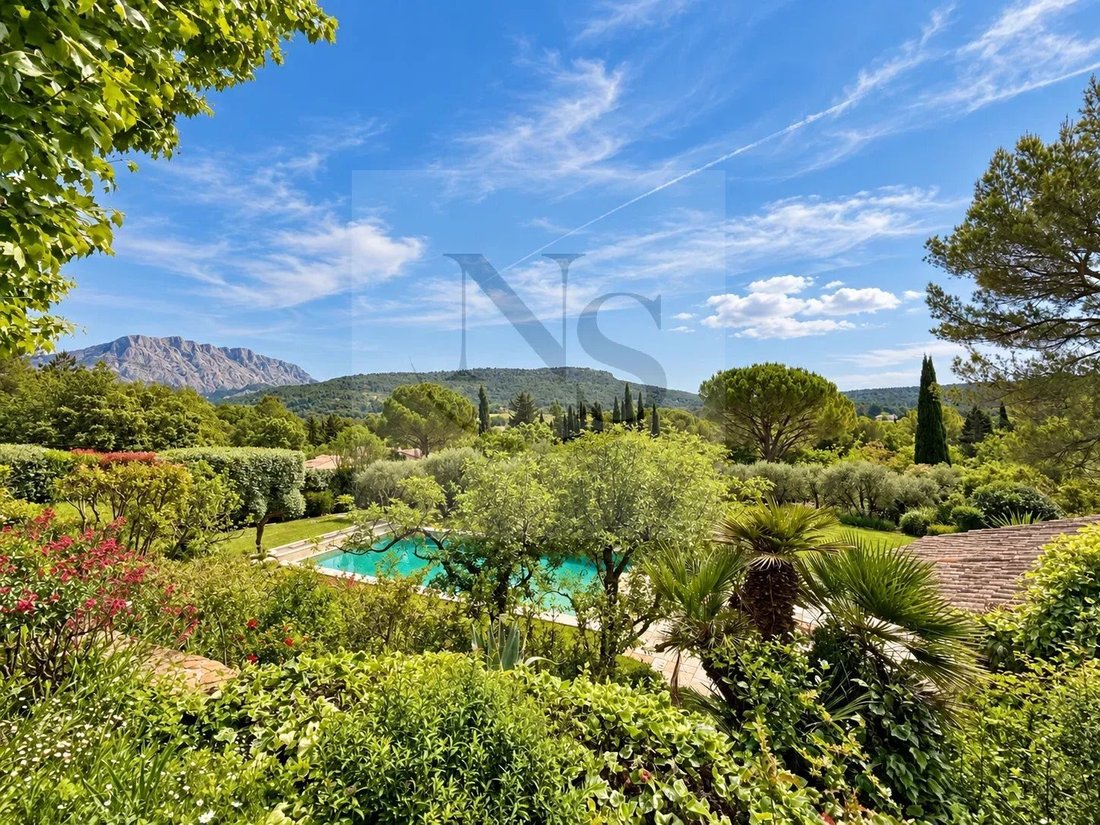 Estate in Le Tholonet, Provence-Alpes-Côte d'Azur, France 5 - 17881502