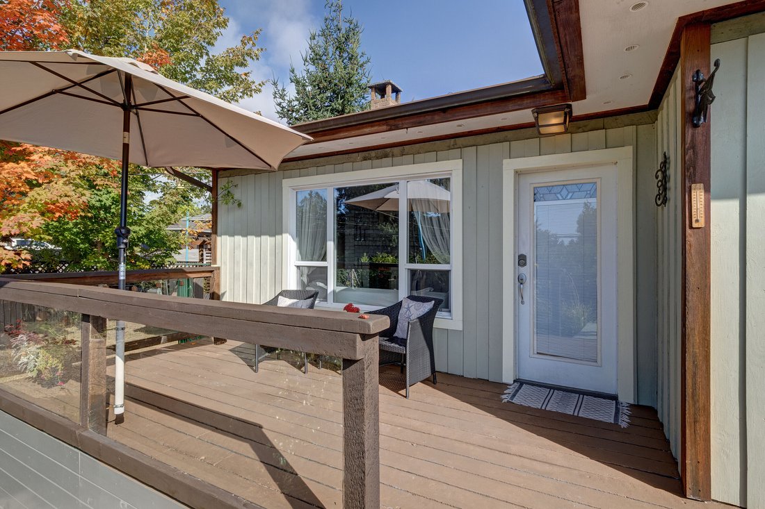 House in Sechelt, British Columbia, Canada 3 - 18989132