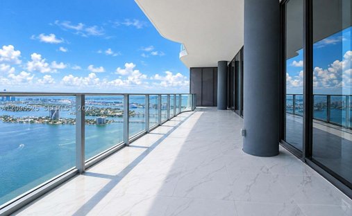 Condo in Miami, Florida, United States 1