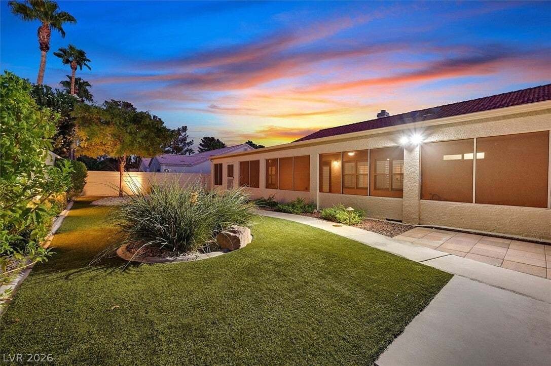 House in Las Vegas, Nevada, United States 3 - 18987692
