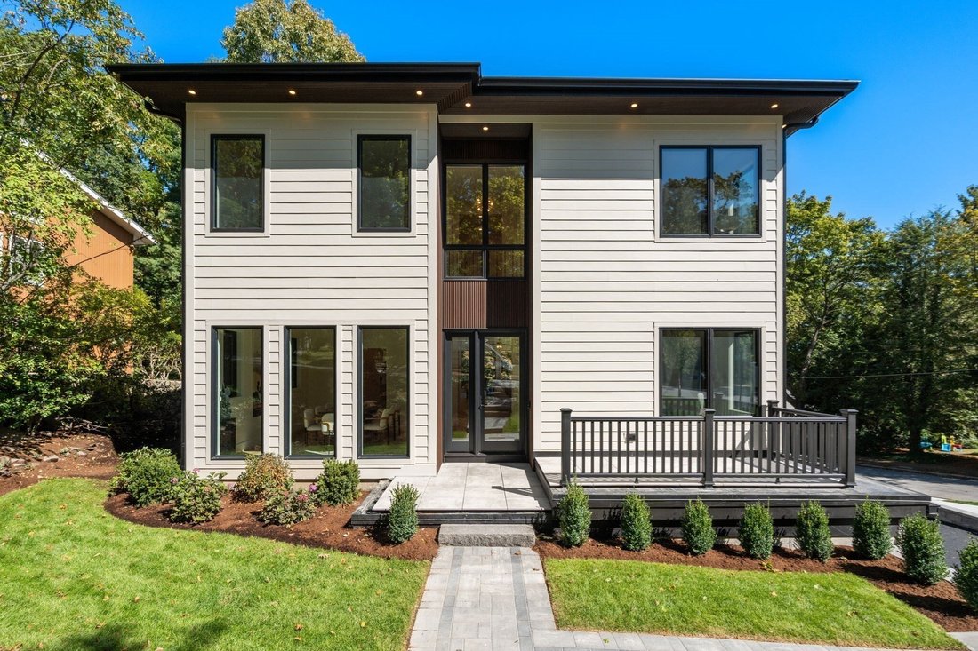 House in Newton, Massachusetts, United States 2 - 18989702