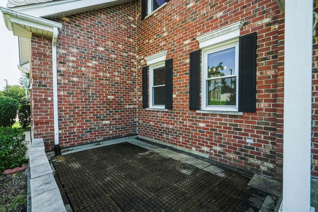 House in Willowbrook, Illinois, United States 4 - 18988264