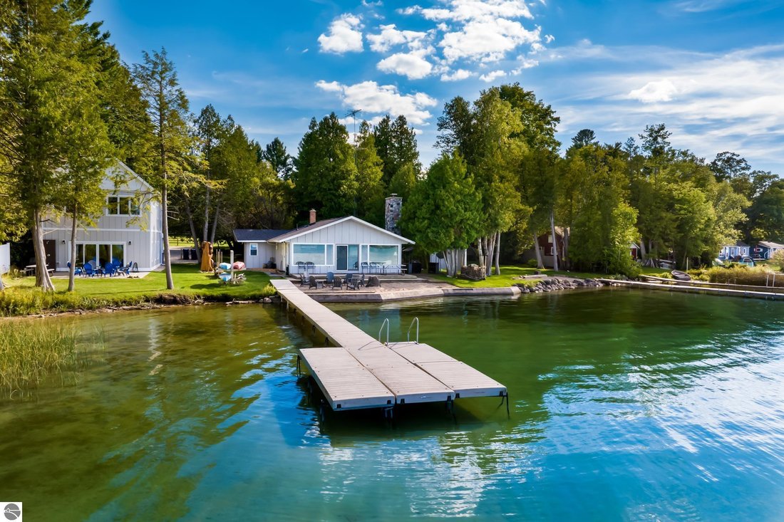 House in Glen Arbor, Michigan, United States 1 - 18989120