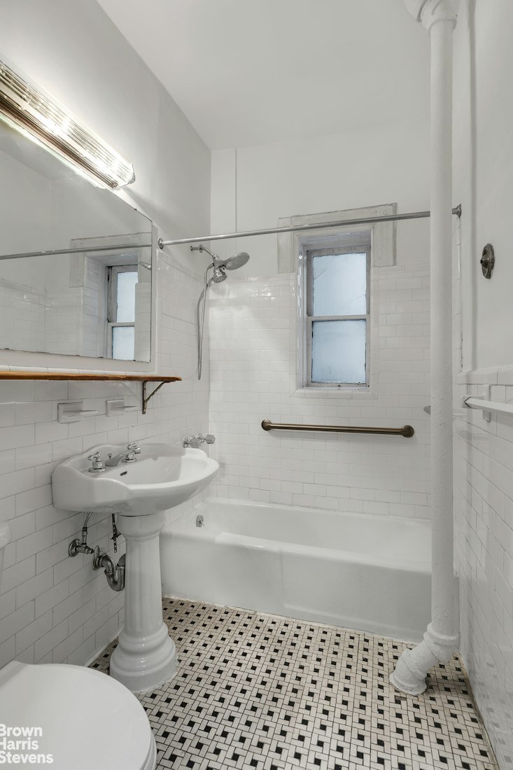 Co Op in New York, New York, United States 5 - 18987960