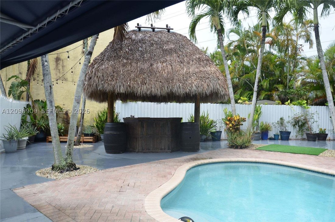 House in West Miami, Florida, United States 3 - 18988330