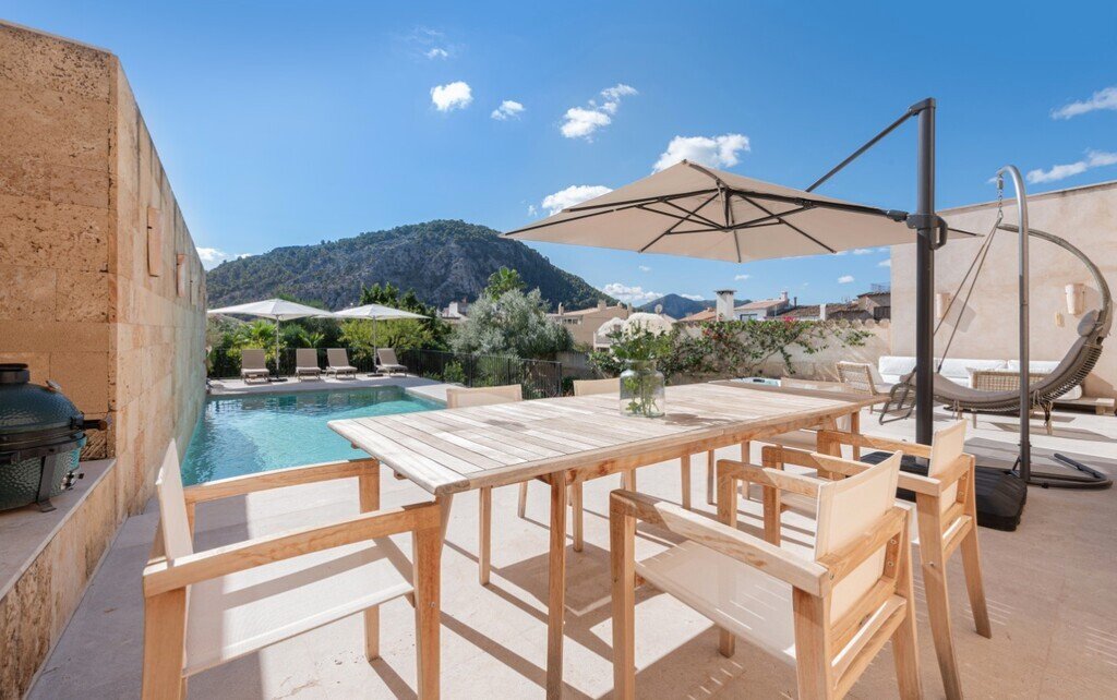 Villa in Pollenca, Balearic Islands, Spain 1 - 18989275