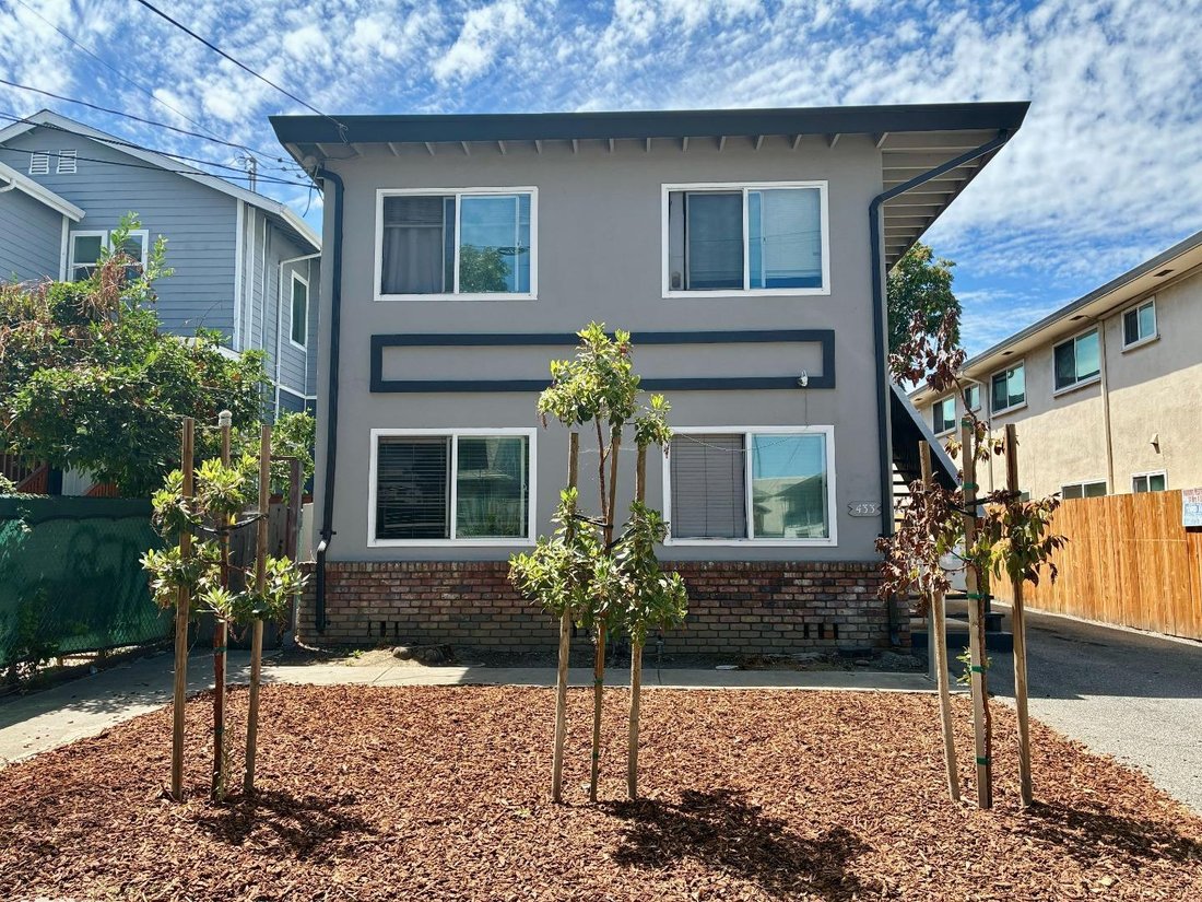 San Jose, California, United States 1 - 18987840