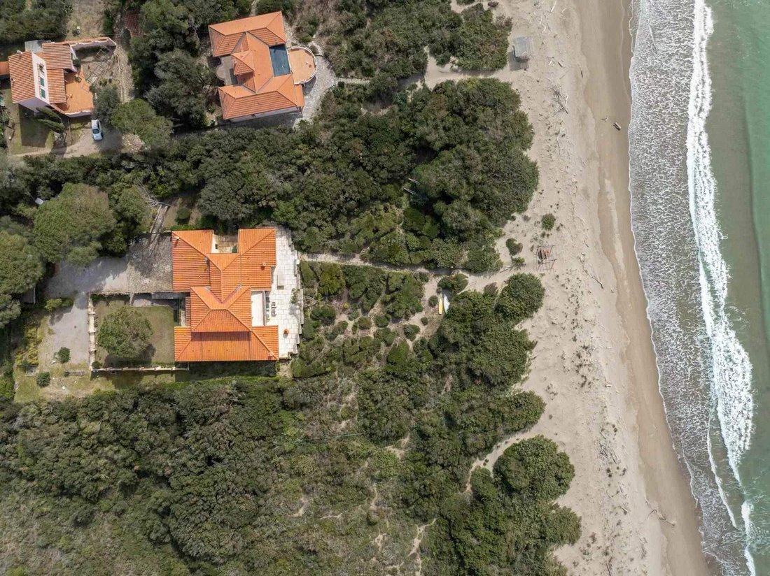 Villa in Castle of Castiglione, Castiglione della Pescaia, Tuscany 4 - 15059443