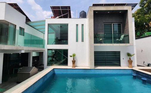 House in Rincón Verde, State of Mexico, Mexico 1