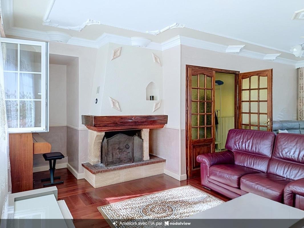 House in Mairie, Sainte-Genevieve-des-Bois, France 4 - 18989533