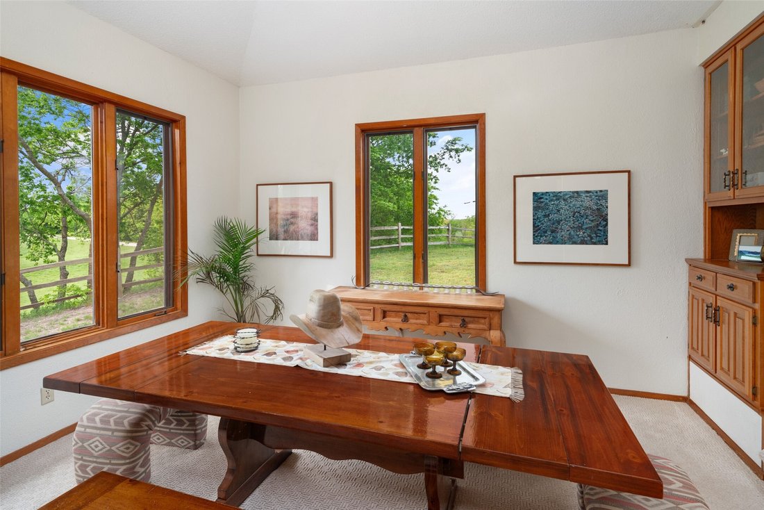 Farm Ranch in Van Alstyne, Texas, United States 5 - 18988879