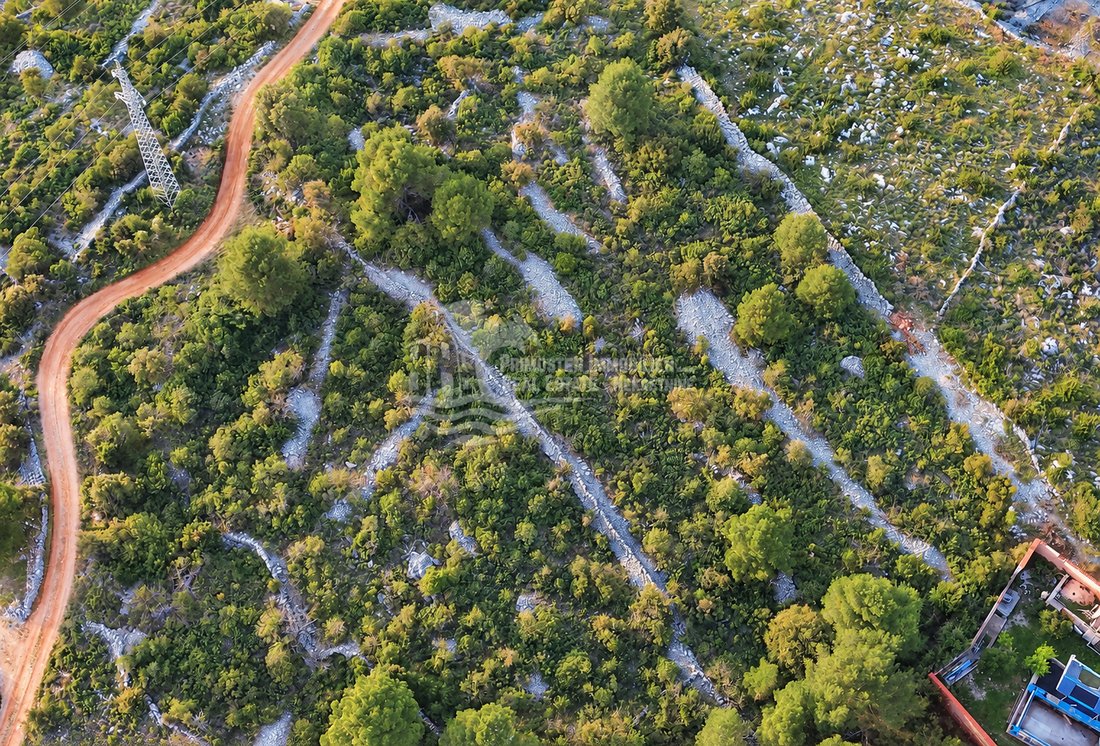 Land in Primosten, Sibenik-Knin County, Croatia 1 - 18989373