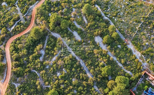 Land in Primosten, Sibenik-Knin County, Croatia 1