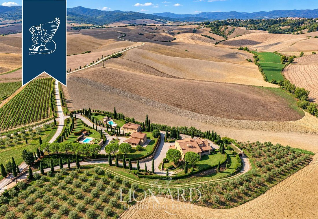 Villa in Lajatico, Tuscany, Italy 4 - 18989649