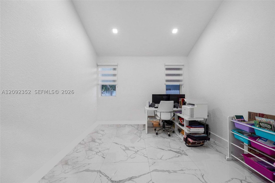 House in Miami Lakes, Florida, United States 5 - 18988306