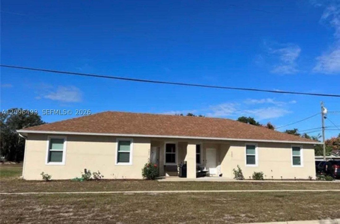 Davenport, Florida, United States 1 - 18988334