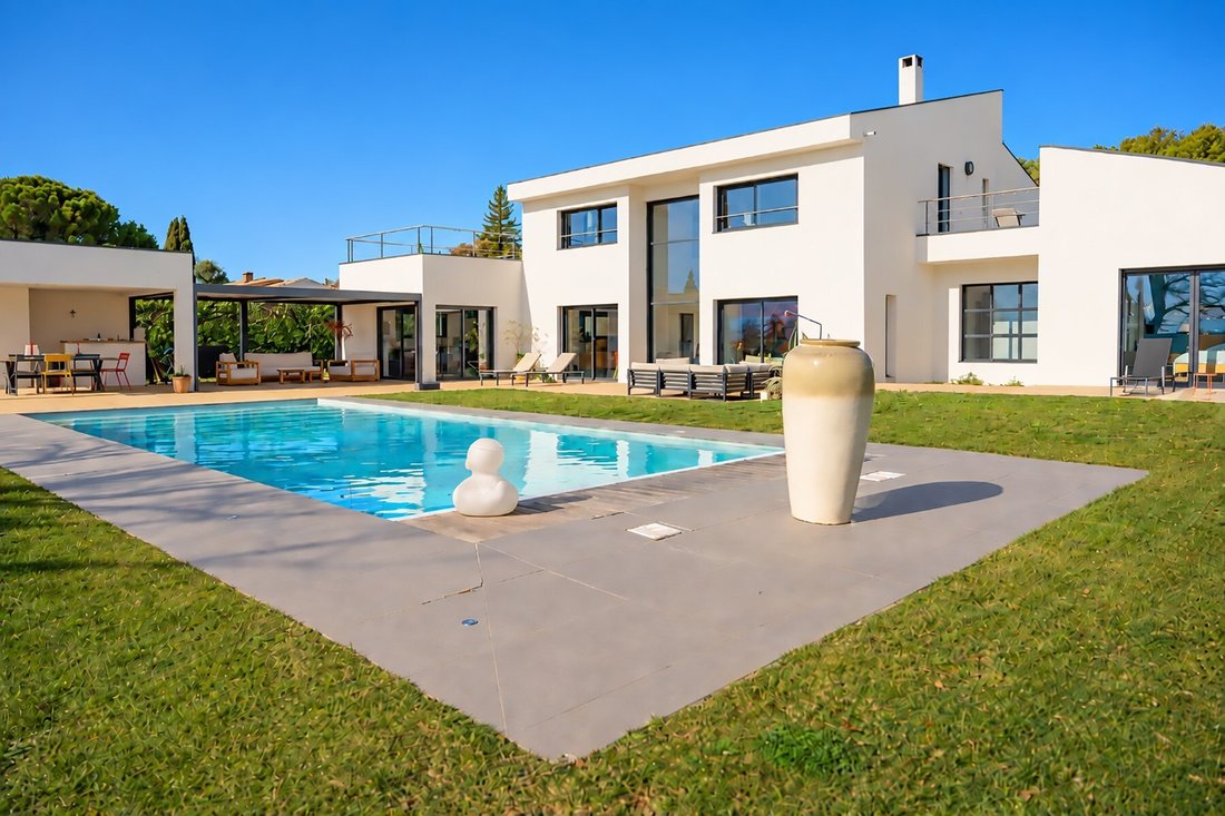 House in Le Tholonet, Provence-Alpes-Côte d'Azur, France 1 - 17143198