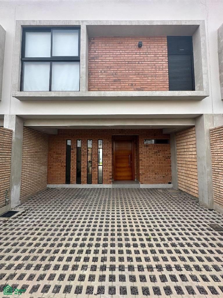 Condo in Luque, Central Department, Paraguay 1 - 17821839