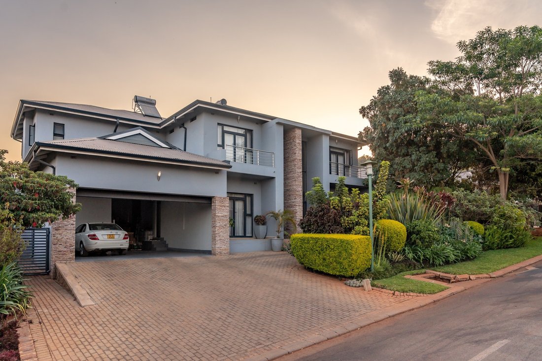 Estate in Harare, Harare Province, Zimbabwe 1 - 18987820
