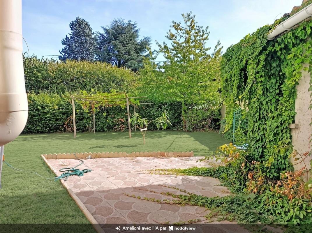 House in Mairie, Sainte-Genevieve-des-Bois, France 3 - 18989533