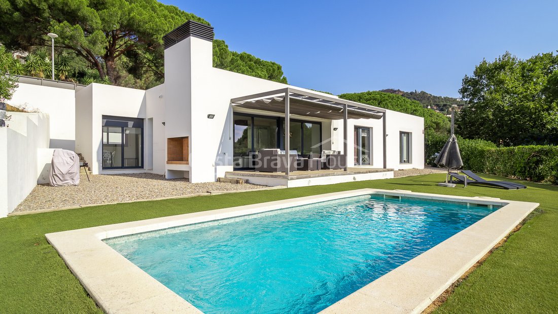 Villa in Calonge i Sant Antoni, Catalonia, Spain 2 - 18987546