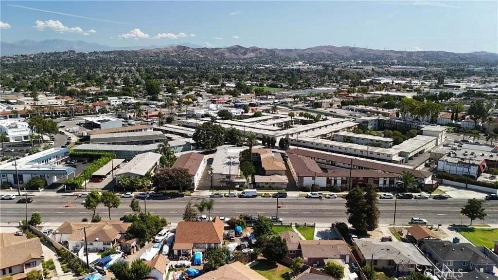 Whittier, California, United States 3 - 18989001