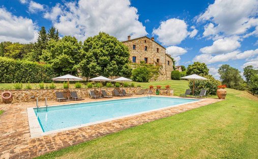 Country House in Rapolano Terme, Tuscany, Italy 1