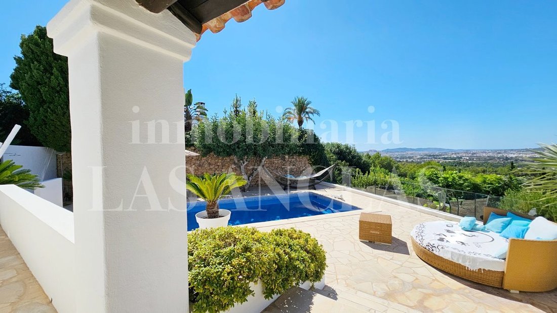 Villa in Jesus, Santa Eularia des Riu, Balearic Islands 3 - 18987944