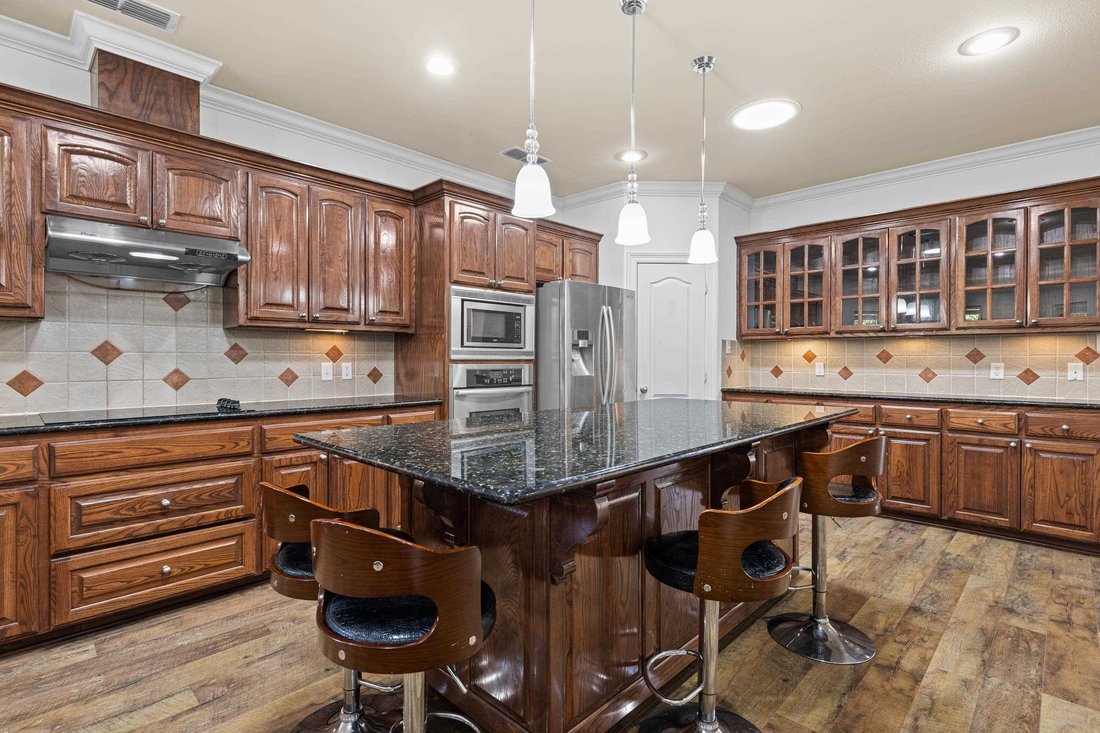 House in Longview, Texas, United States 3 - 18988536