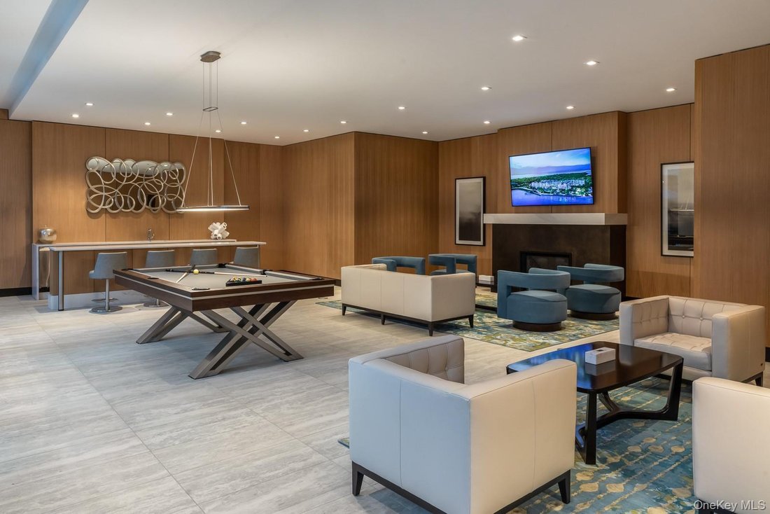 Condo in Glen Cove, New York, United States 3 - 18989334