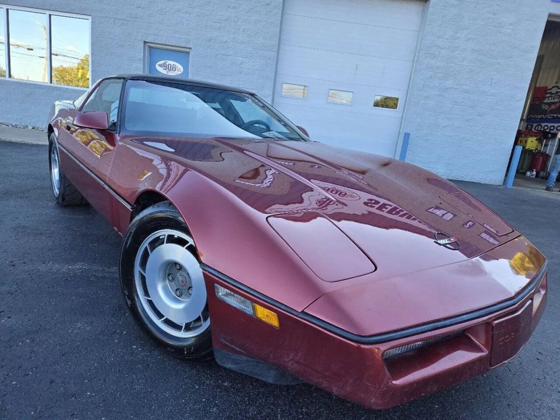 Coupe in Gladstone, MI, United States 2 - 18990021