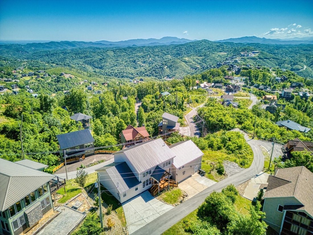 House in Gatlinburg, Tennessee, United States 3 - 18987295