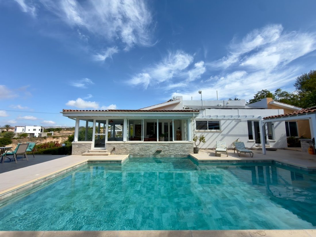 Villa in Tala, Paphos, Cyprus 1 - 18990528