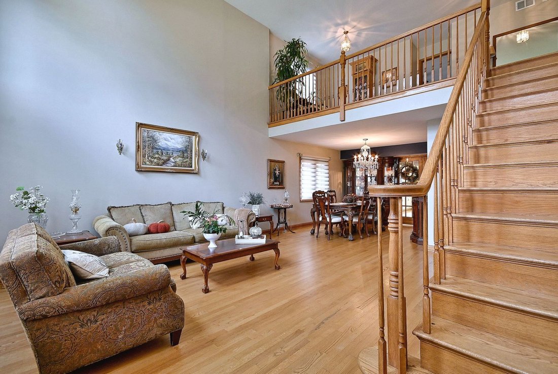 House in Des Plaines, Illinois, United States 3 - 18988170