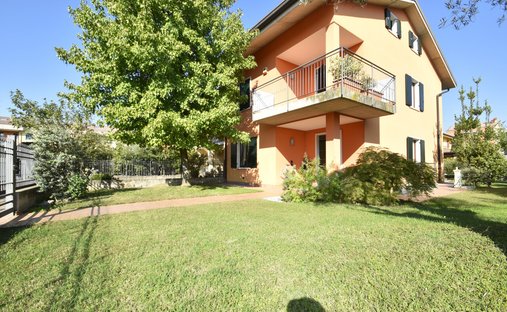 House in Bussolengo, Veneto, Italy 1