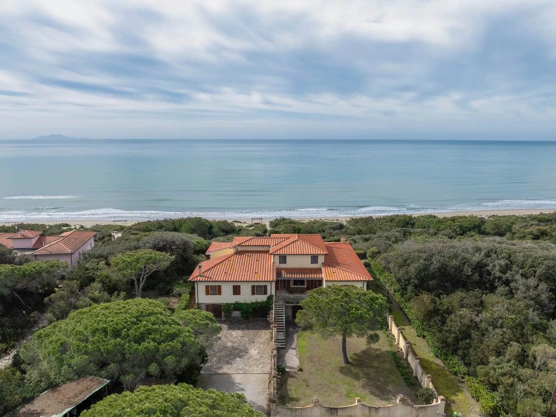 Villa in Castle of Castiglione, Castiglione della Pescaia, Tuscany 5 - 15059443