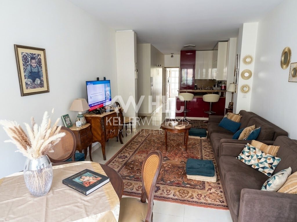 Apartment in Bois de Boulogne, Paris 16e Arrondissement, Paris 4 - 18990642
