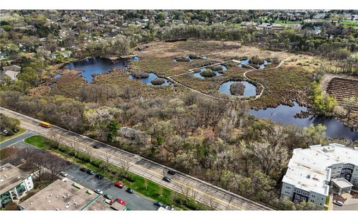 Land in Roseville, Minnesota, United States 1