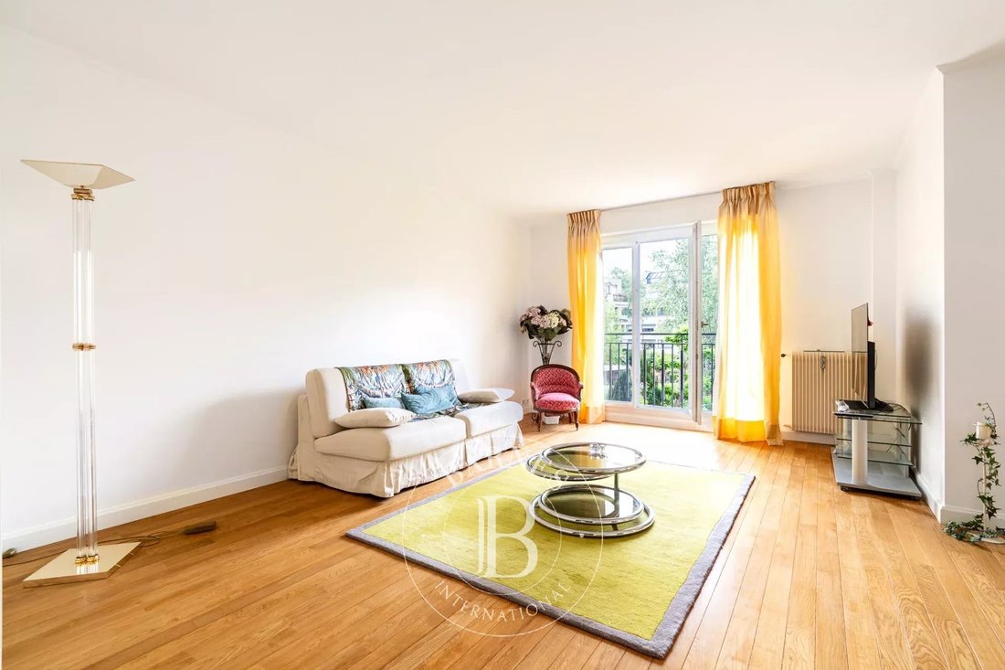 Apartment in Saint James-Delabordère, Neuilly-sur-Seine, France 3 - 18989638