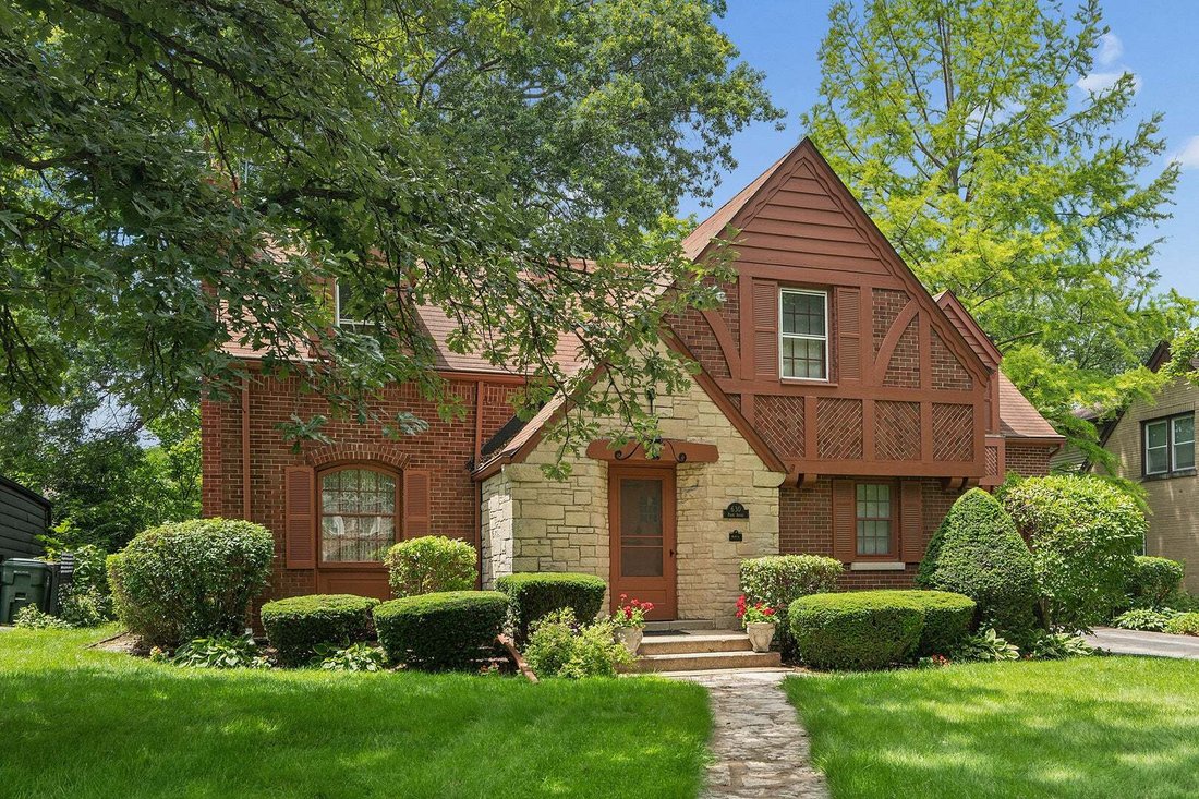 House in Flossmoor, Illinois, United States 3 - 18988223