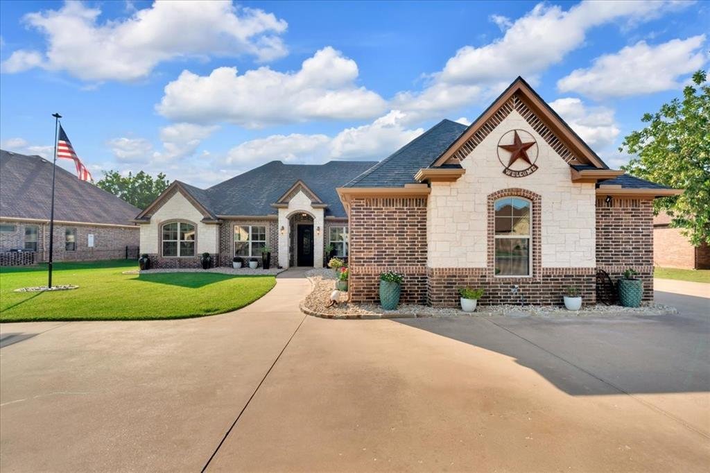House in Granbury, Texas, United States 3 - 18988628