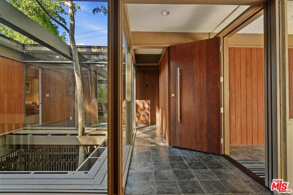 House in Los Angeles, California, United States 4 - 18988043