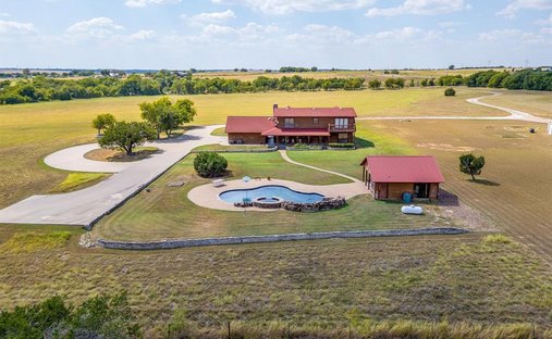 Farm Ranch in Godley, Texas, United States 1