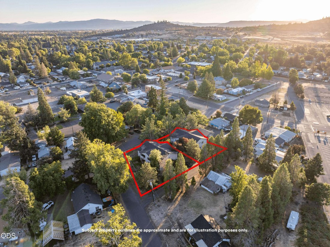 Eagle Point, Oregon, United States 2 - 18988172