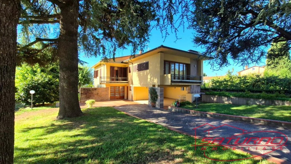 Villa in Capannori, Tuscany, Italy 1 - 18988583