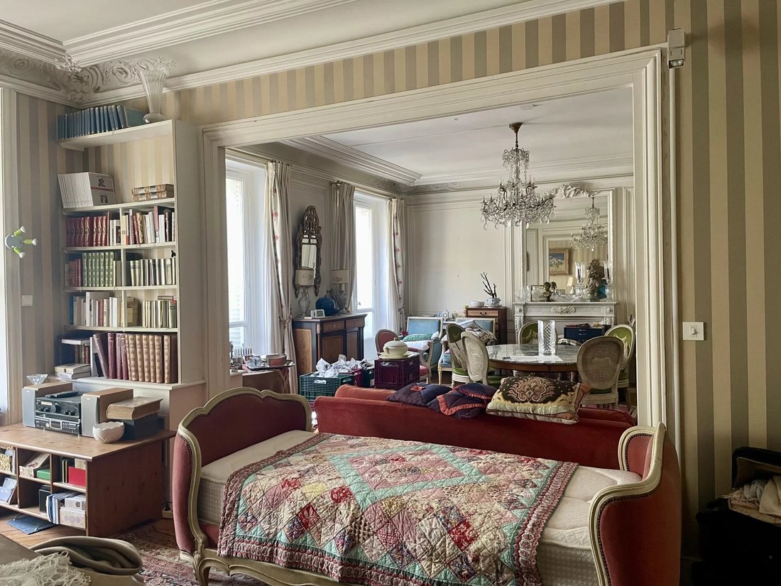 Apartment in Odéon, Paris 6e Arrondissement, Paris 1 - 18989148