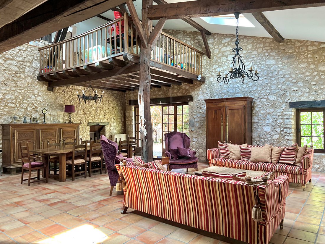 Villa in Gensac, Nouvelle-Aquitaine, France 4 - 18989459