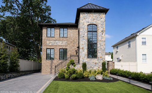 House in New York, New York, United States 1